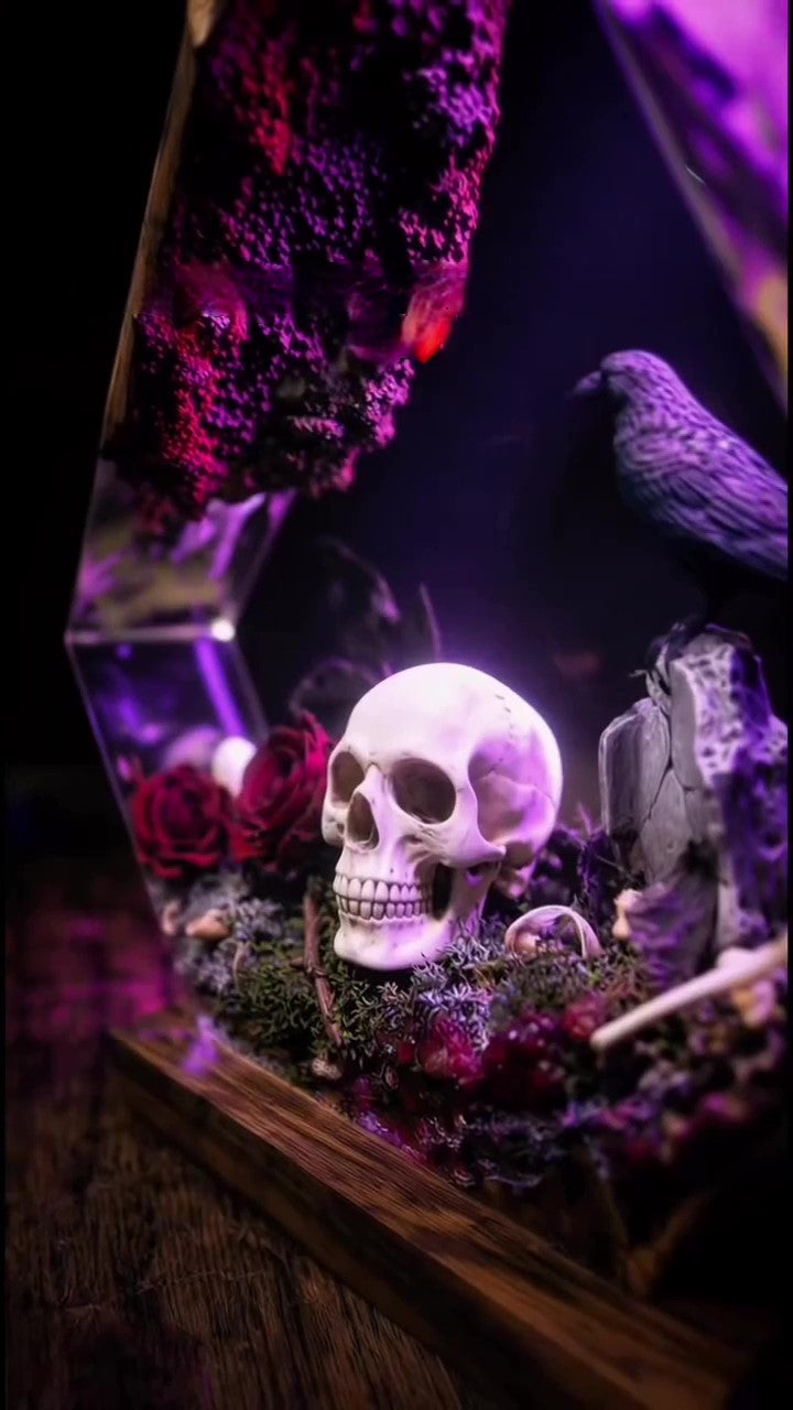 Raven Skull Resin Lamps